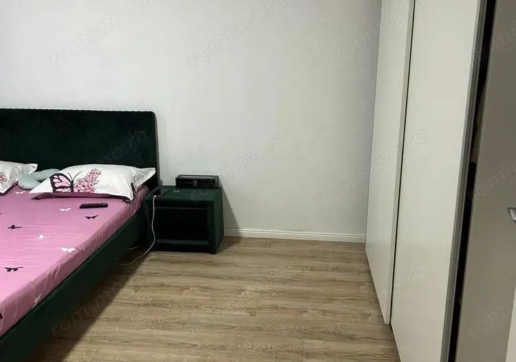 De vanzare apartament 3 camere Drumul Taberei - Poză 2