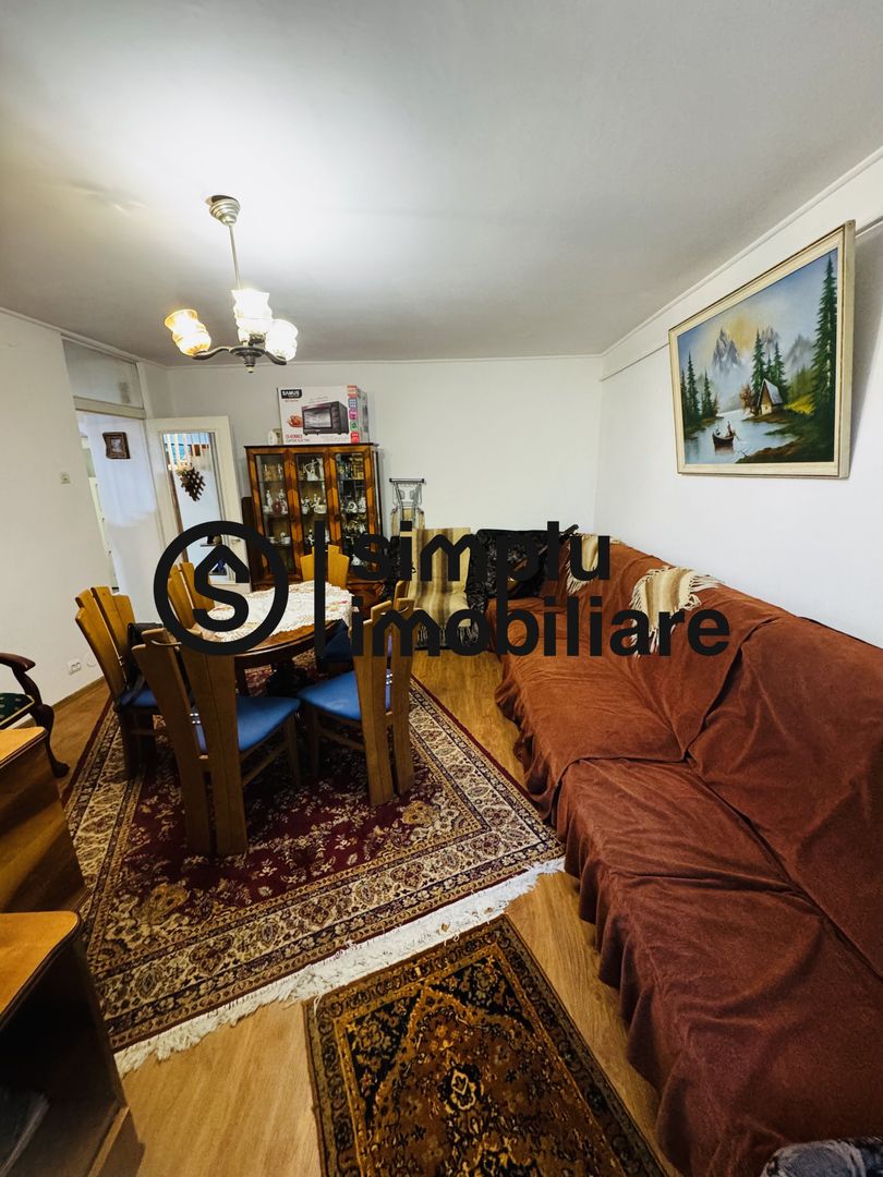 3 decomandate, centrala, 1 Mai - 110 000 Euro - Poză 30