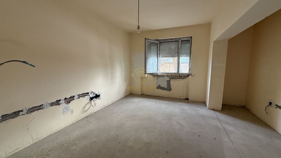 De vanzare Apartament 1 Camera Zona Buna/Baie/Bucatarie Renovate - Poză 2