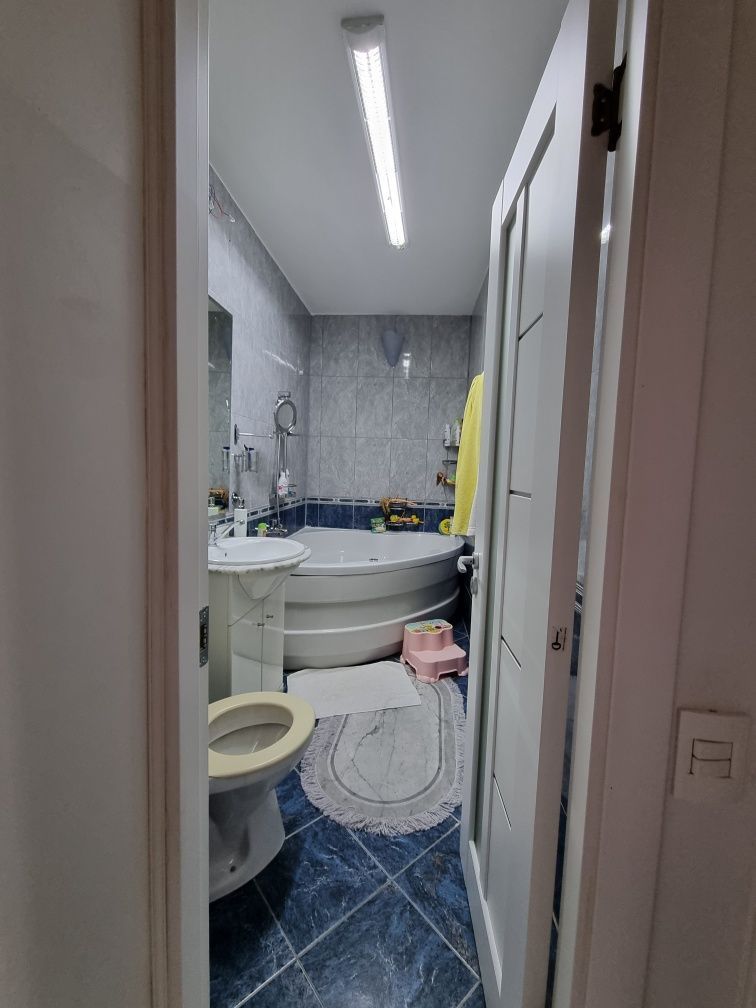 Apartament 4 camere modern - Poză 6