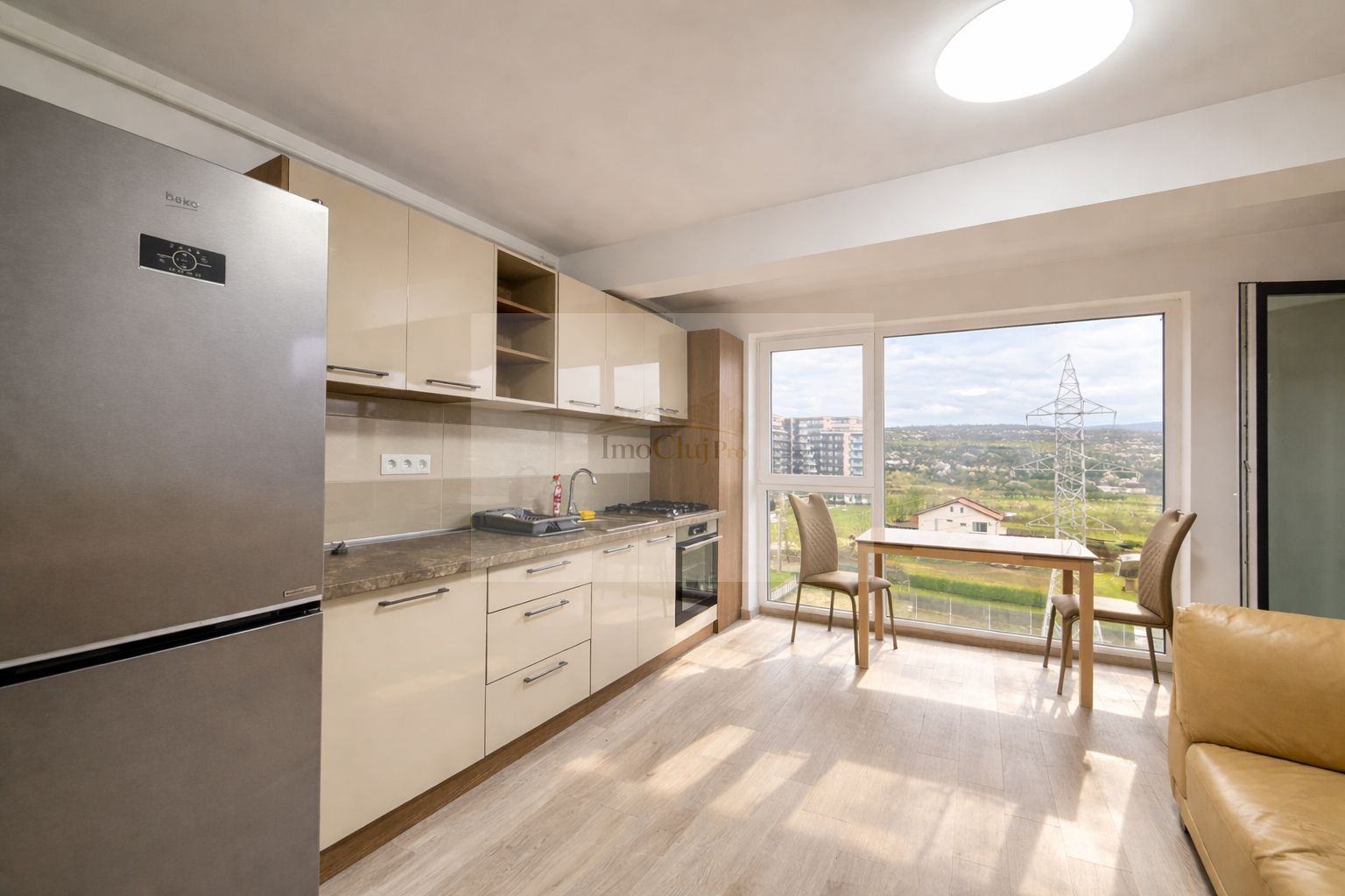 Prima închiriere- Apartament 2 camere | Parcare| Zona Sopor - Poză 1