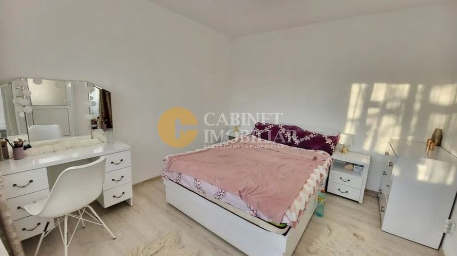 Etaj 3  Apartament cu 2 camere - bloc fara risc - Mobilat/utilat - Podu Ros - Poză 3