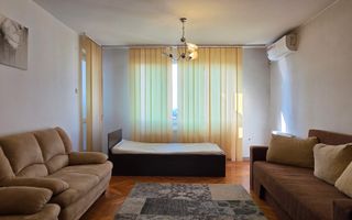 De vanzare  3 camere decomandat, Centrul Civic-Onix, bloc verde - Poză 3
