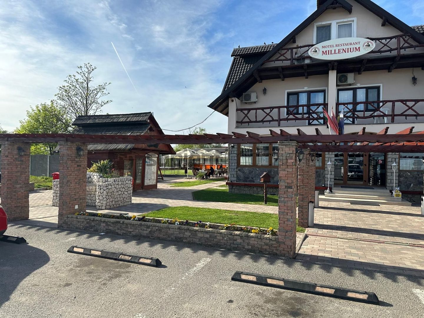 Sapient| Hotel Millenium - Poză 3