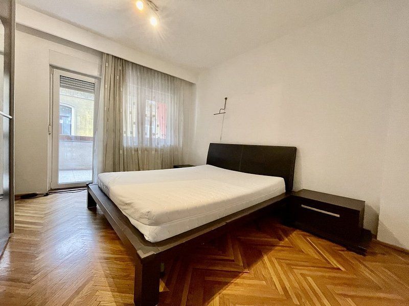 Apartament de inchiriat in Piata Sfantul Gheorghe - Poză 2
