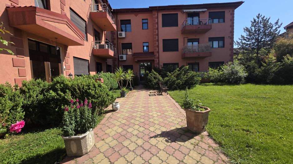 Apartament 3 camere de inchirat Rond OMV Pipera Nou curte 45M - Poză 2