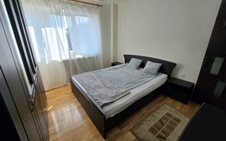 Apartament 2 Camere, Renovat Zona Cetate, Bloc cu Lift - Poză 3