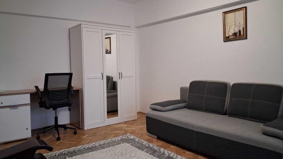 GARSONIERA- P-TA UNIRII, BUCATARIE INCHISA, METROU 5 MINUTE, MODERN - Poză 2