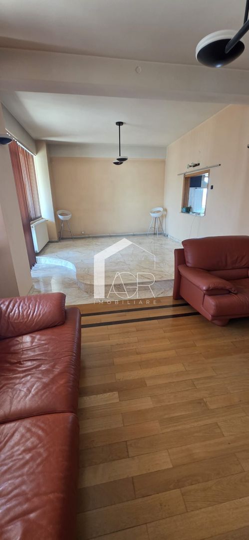 Apartament cu 4 camere, in vila, zona Democratiei - Poză 4