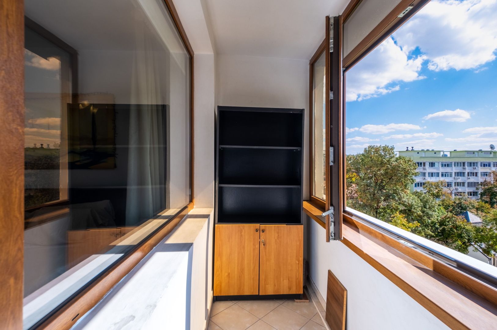 Apartament de 3 camere, la 10 minute de mers pe jos de Piața Unirii. - Poză 6
