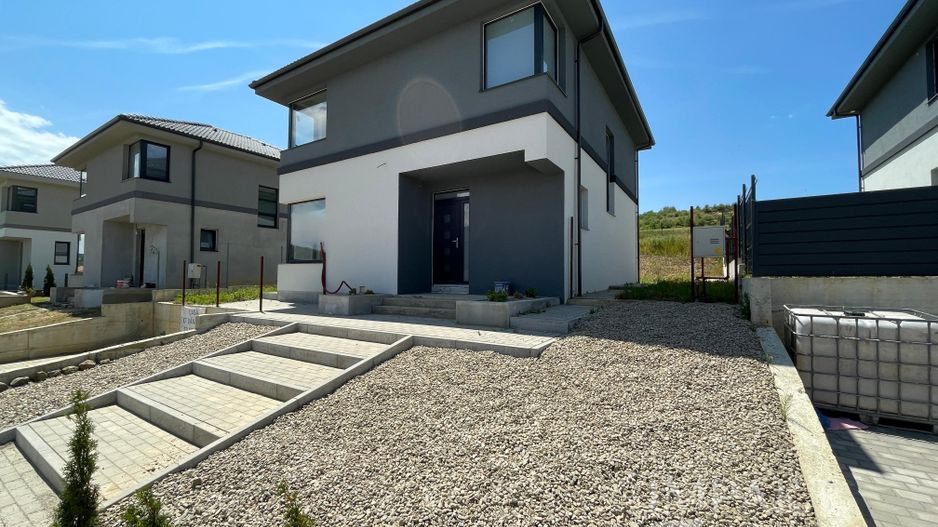 Casa individuala de vanzare intr-un complex nou din Corusu! - Poză 1