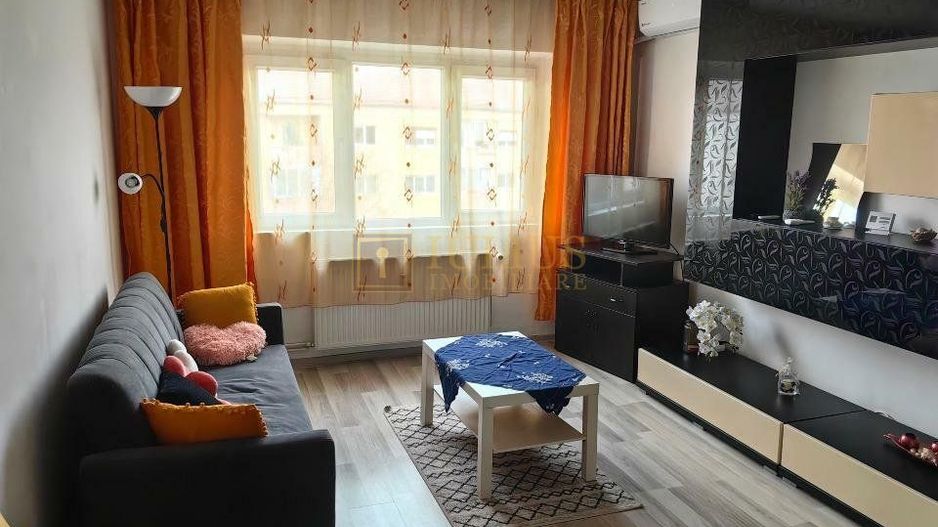 3 camere, decomandat, centrala proprie - Poză 2