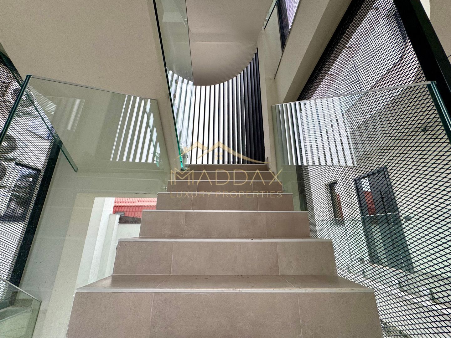Apartament LUX**4 Camere**Parcare inclusa//Metrou Aviatorilor-Herastrau - Poză 23