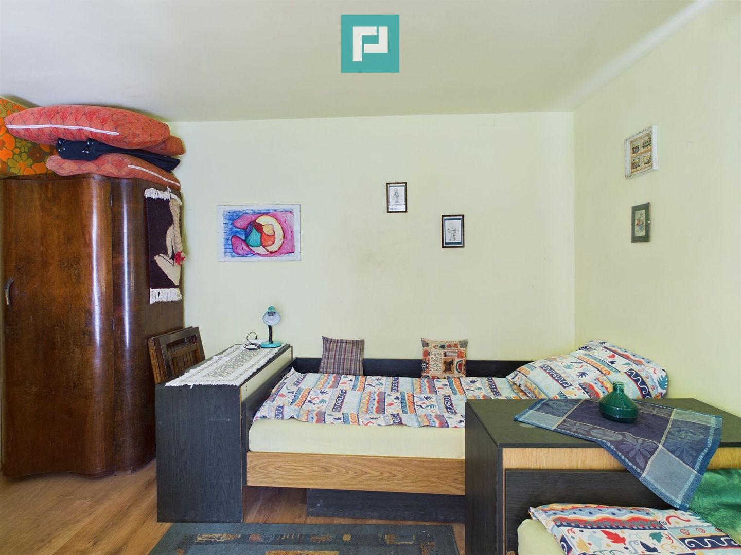 Casă cu livadă de pomi în Dorobanți - Poză 4