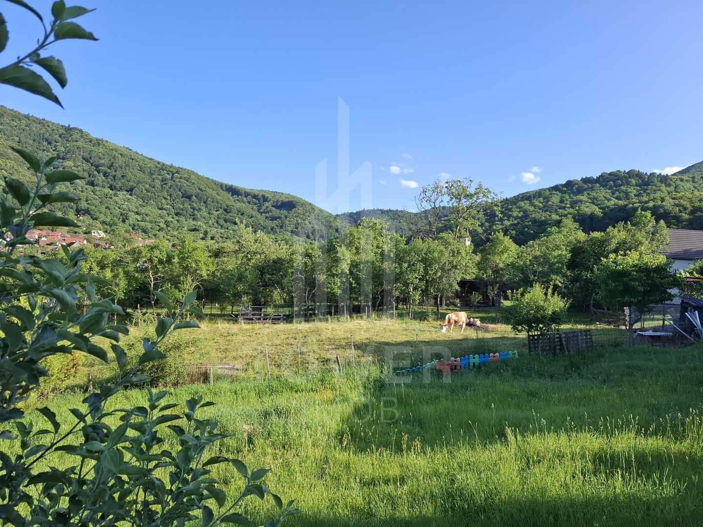 Casă tradițională de vânzare în Fântânele- vedere superba spre munti - Poză 16