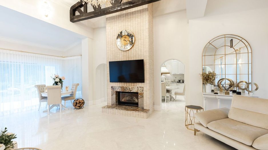 Vila deosebita langa pădure în Tunari - Poză 6