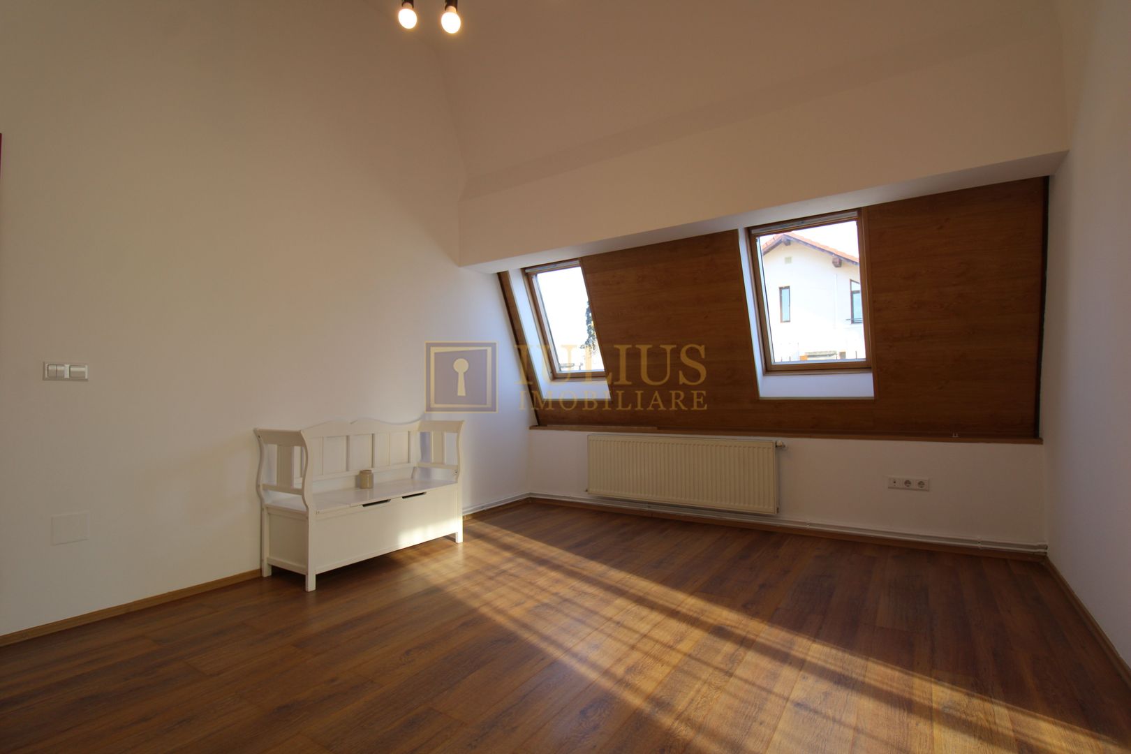 Braytim, casa ideala pentru activitati comericiale/birouri. - Poză 35