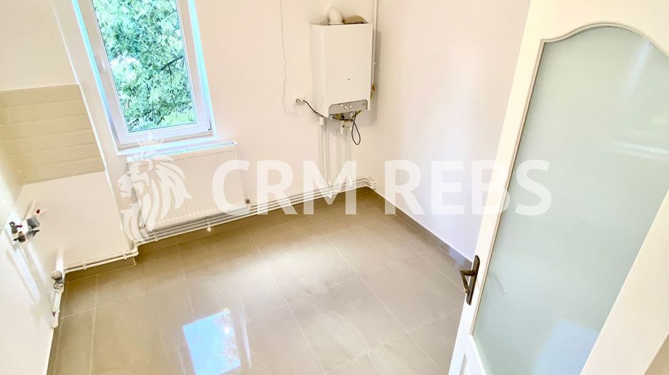 2 Camere Podu Ros - Poză 4