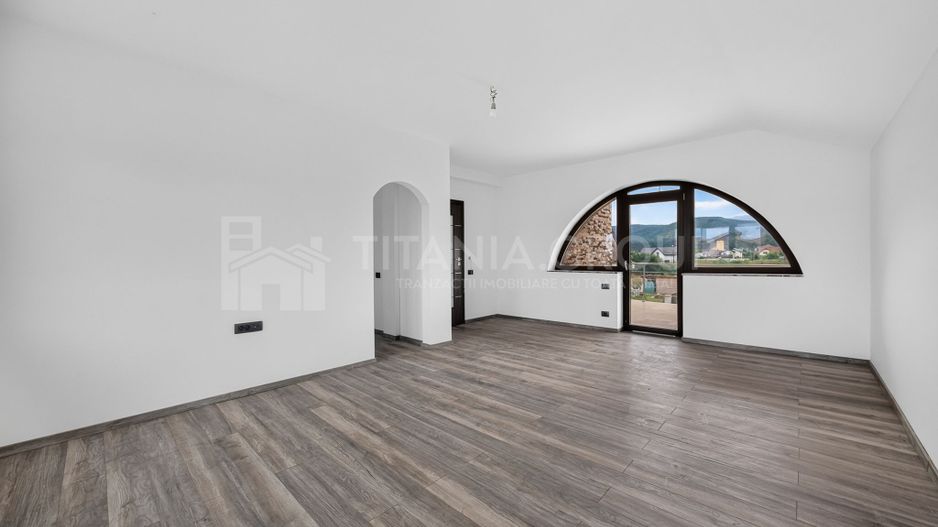 Vila cu arhitectura deosebita, teren 636mp, Cristian, Brasov - Poză 13