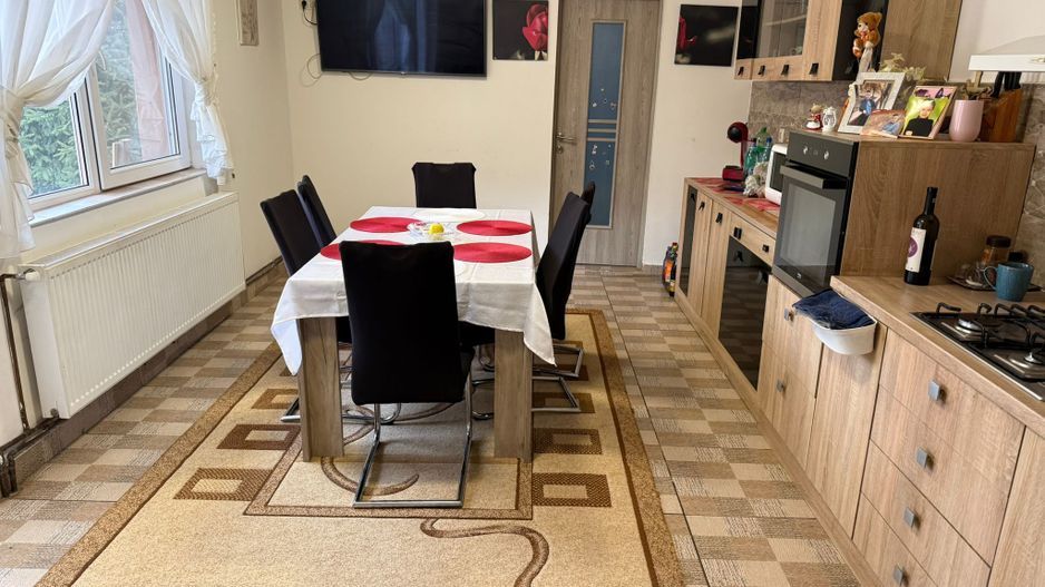 Casa spatioasa de vanzare plan parter in Osorhei - Poză 10