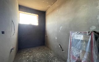 Apartament 3 camere - semidecomandat - 1450€/mp - Poză 6