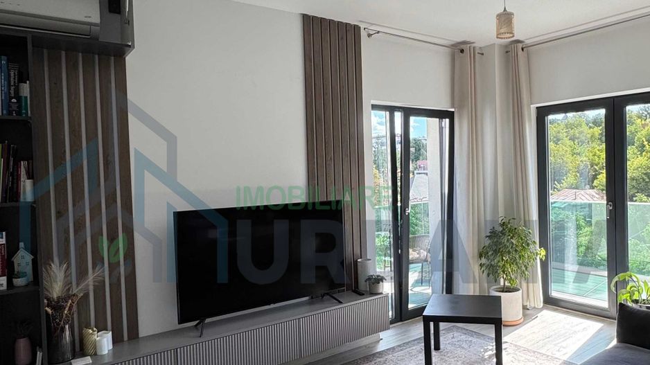 Apartament modern cu 2 camere de închiriat în Copou, complex Newton Park - Poză 2