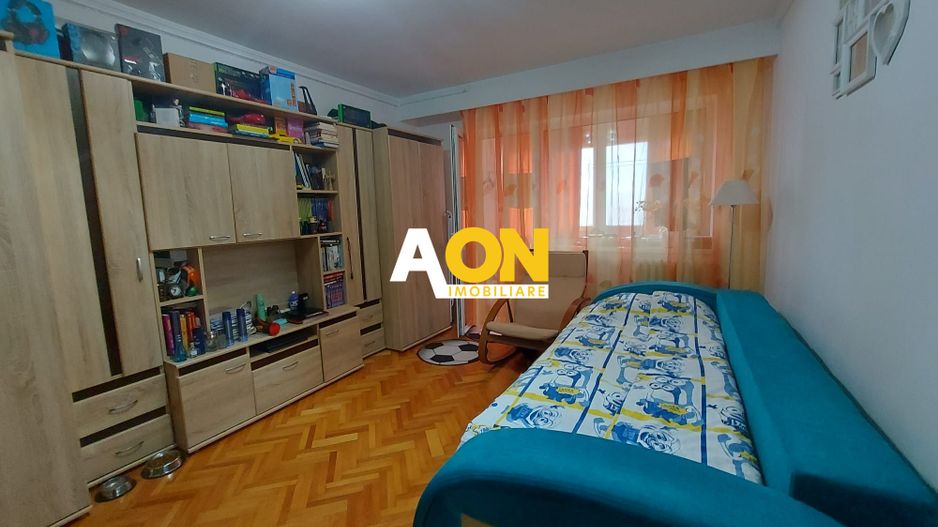 Apartament 2 camere, mobilat utilat, etaj intermediar, Cetate - Poză 1
