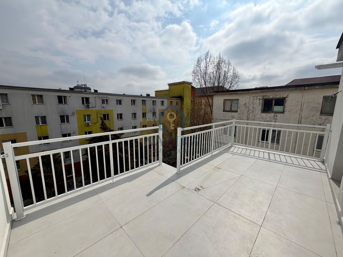 Apartament cu terasa și parcare zonă Ultracentrală - Poză 1