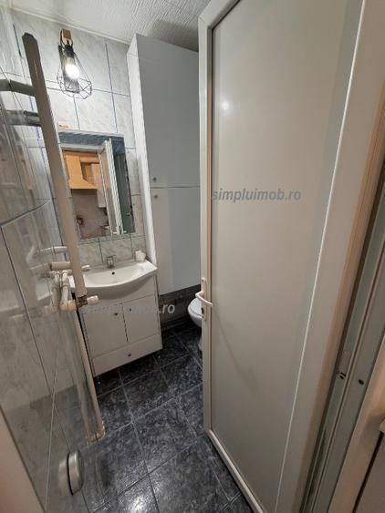 Apartament 2 camere format din 2 garsoniere alipite 1 Decembrie - Poză 7