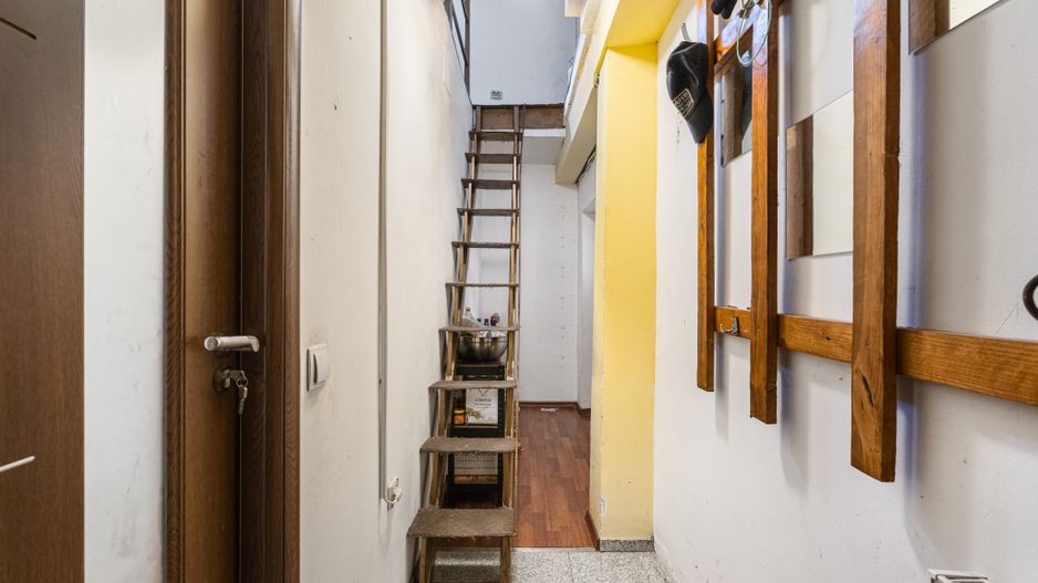 Casă cu 4 camere, anexă locuibilă și teren de 234 mp | Piața Sudului - Poză 21