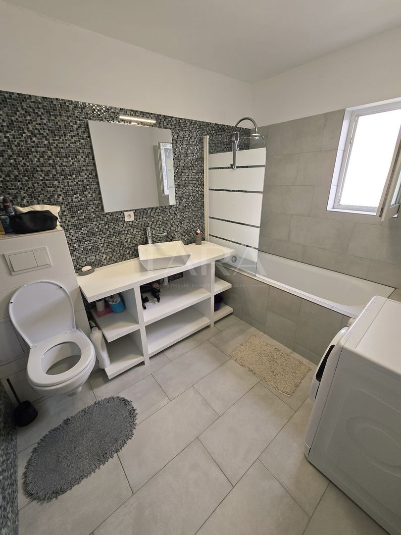 Apartament 3 camere modern cu parcare, zona Terra. - Poză 10