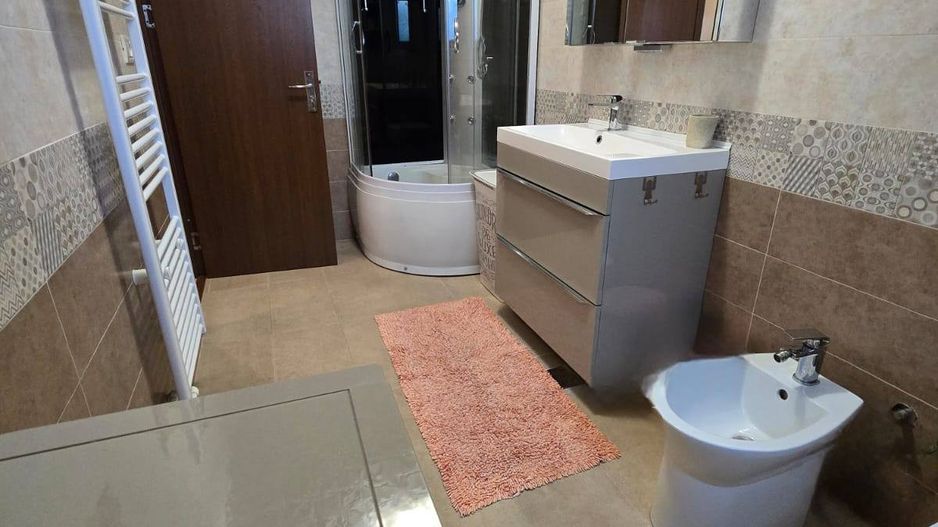 Vilă cu grădină exotică, într-un cartier liniștit – Lazu, Constanța - Poză 11