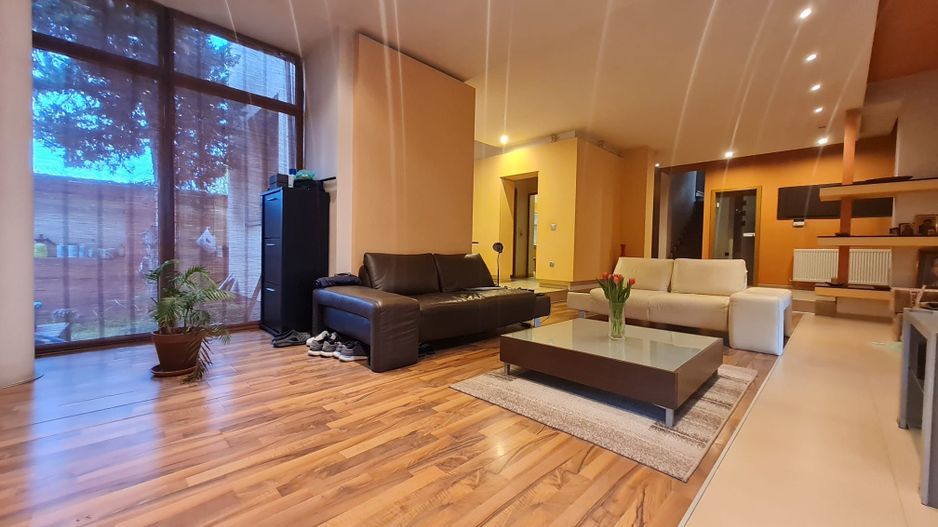 Vila individuala,la 10 min de Piața Victoriei! - Poză 2