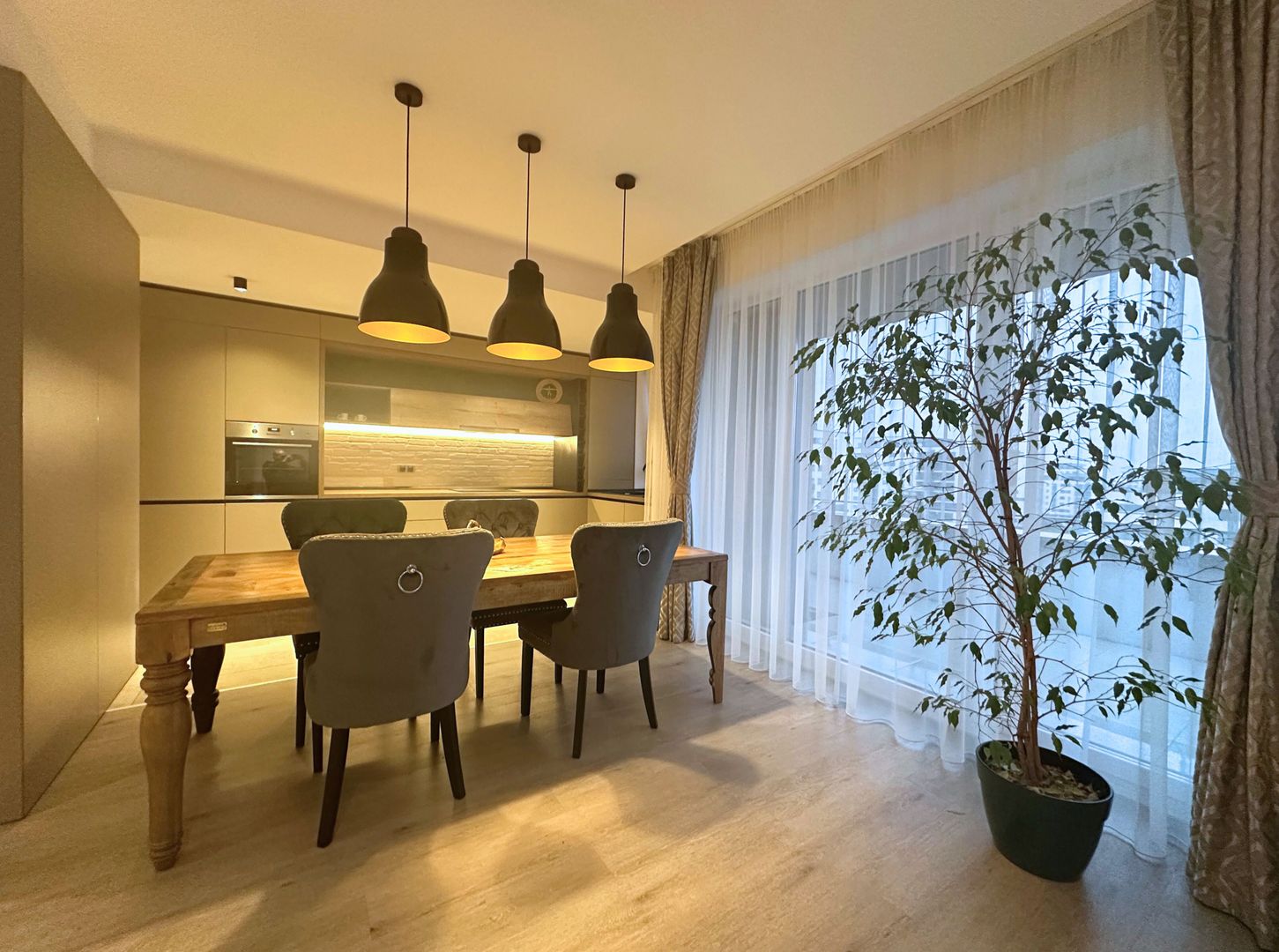 Penthouse de LUX 4 camere cu terasă spectaculoasă de 122 mp + jacuzzi - Poză 4