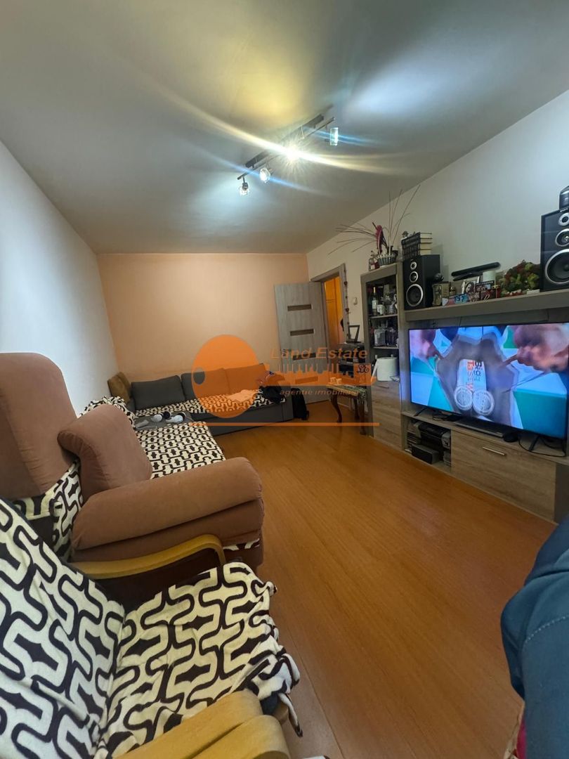 3 camere Crangasi-Zboina Neagra-Boxa ( 10 minute metrou ) - Poză 6