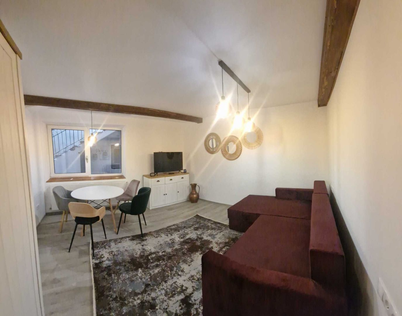 Garsoniera in centrul istoric, Brașov - Poză 1