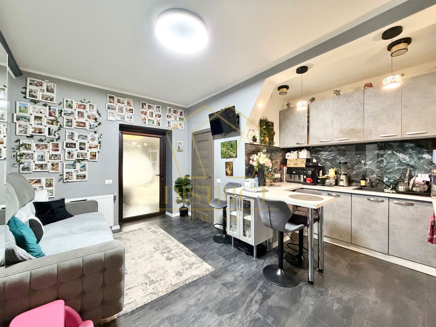 Apartament cu 2 camere mobilat si utilat langa Isho, la etajul 2 in Timisoara. - Poză 6