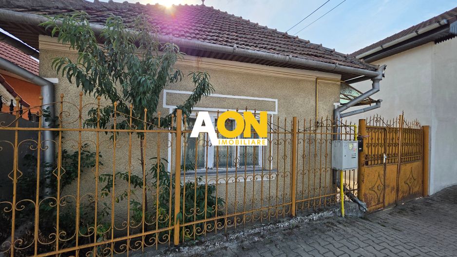 Casa 4 Camere, 756mp Teren, Zona Barabant - Poză 1