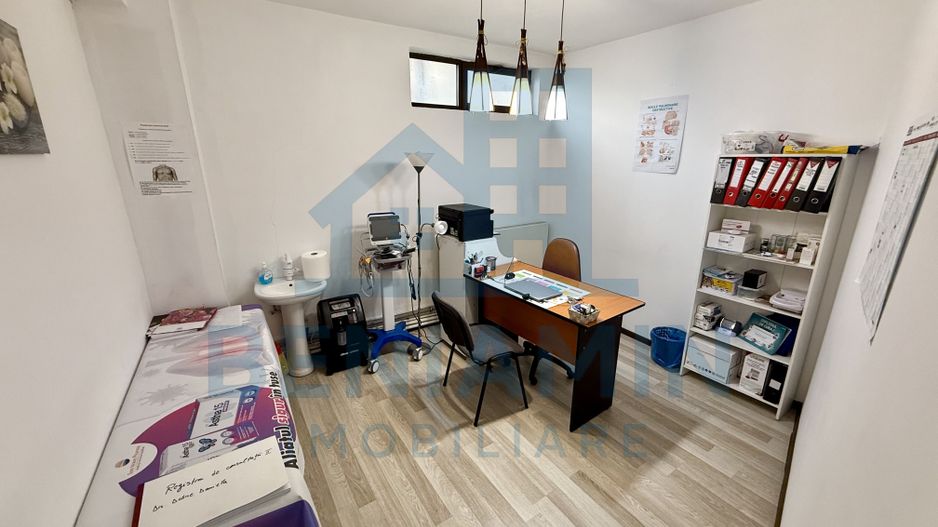 Spatiu comercial P+1 - 200mp - vad - pretabilitate mare - Lapus - Poză 3