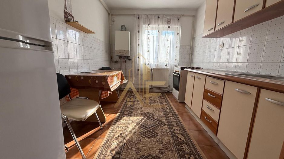 ULTRACENTRAL -Apartament de vanzare 3 camere decomandat - Poză 8