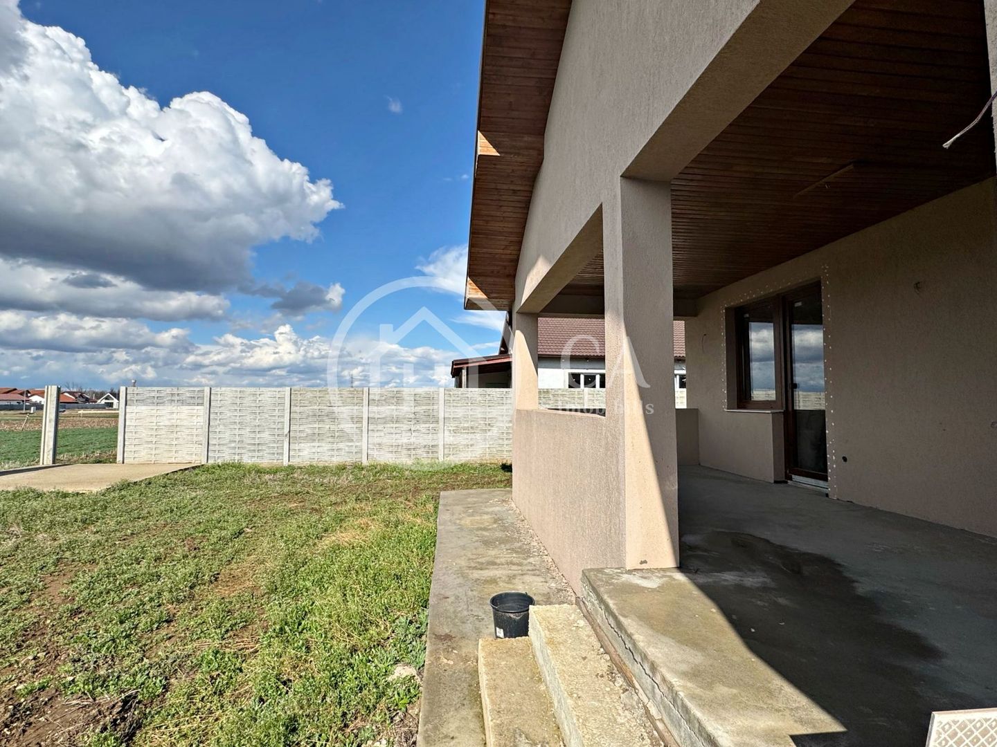 Casă de vânzare cu 4 camere în Sântandrei, Oradea - Poză 1