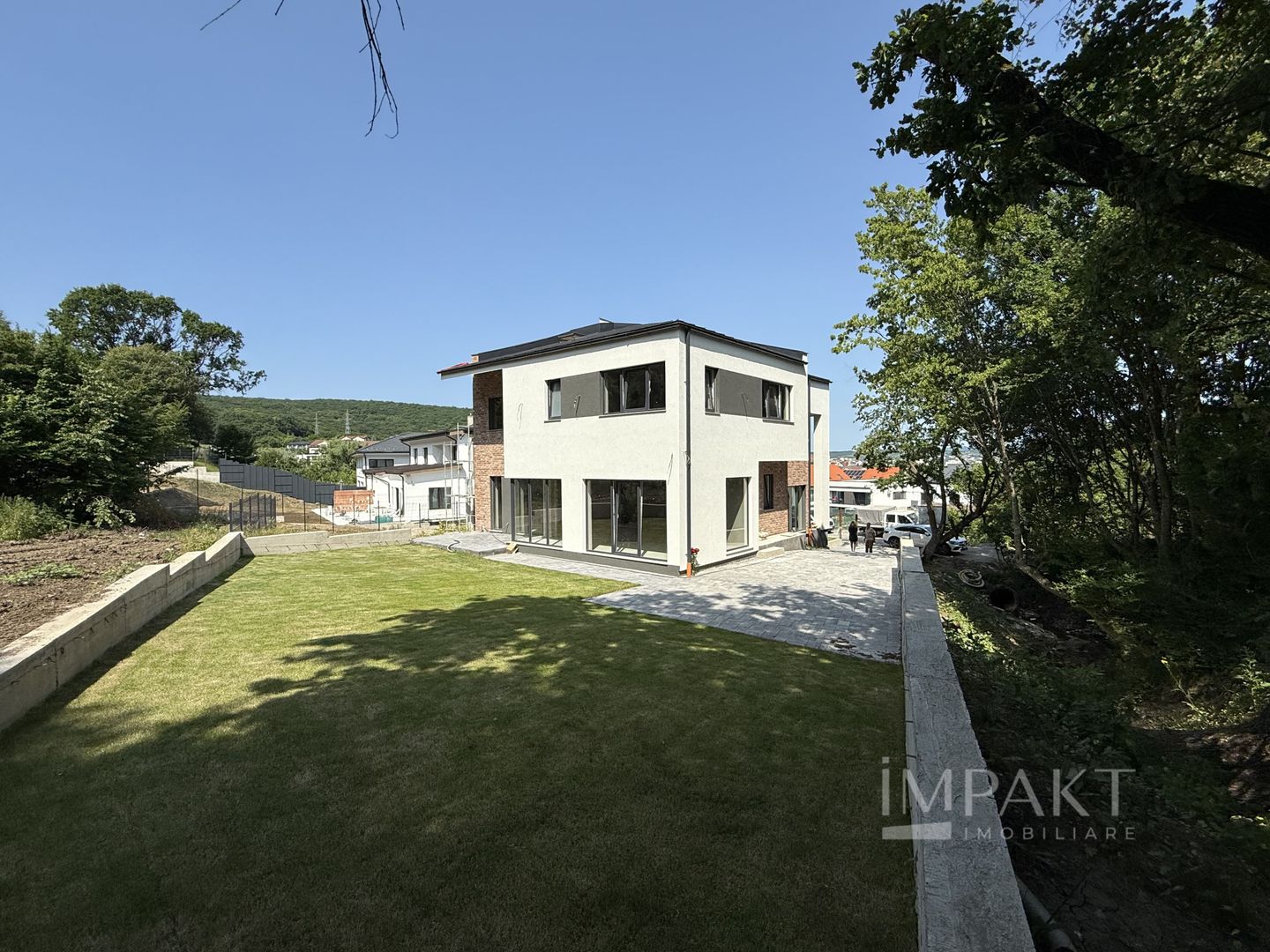 Case cuplate la liziera padurii , ideale pentru 2 familii ! - Poză 37