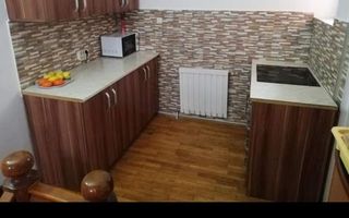 De vanzare casa 330 mp - Poză 3