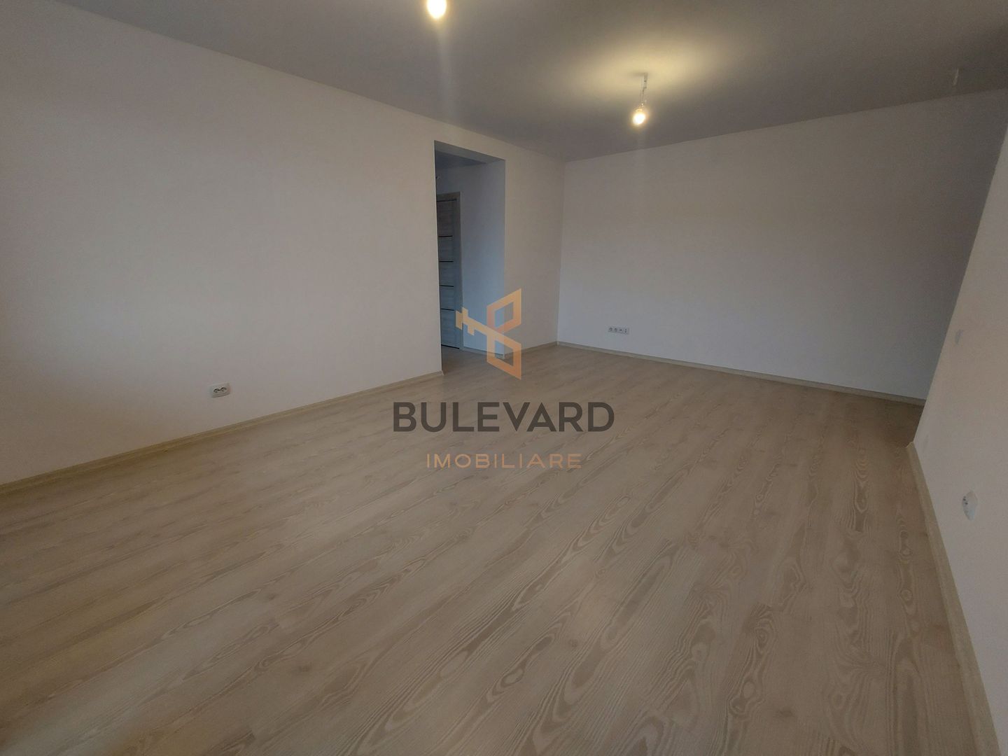 Apartament cu 2 camere, zona strazii Cetatii! - Poză 2