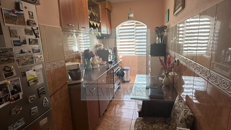 Apartament 2 camere, decomandat - Oras Codlea/Cartier Măgurii - Poză 4
