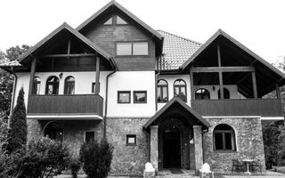 Pensiune superba Sinaia - Poză 3