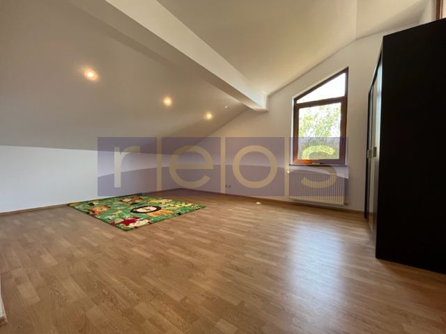 Vila spatioasa 6 dormitoare | gradina | Garaj - Poză 27