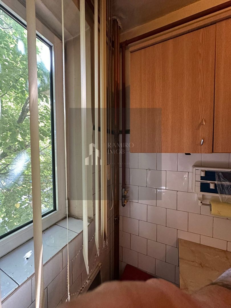 Apartament 3 camere Piata Progresul /etaj 2 - Poză 8