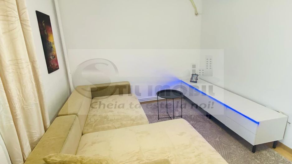 Apartament decomandat cu 2 camere - Alexandru cel Bun - 420€ - Poză 3