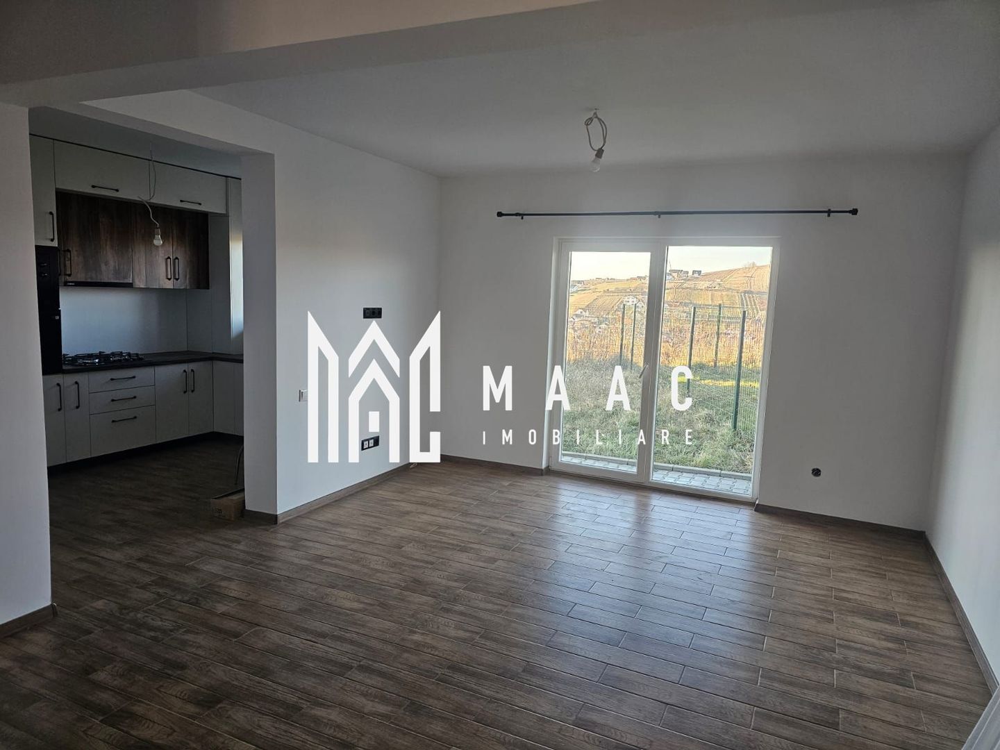 Casă tip duplex | Curte 320 mp | Viile Sibiului - Poză 1